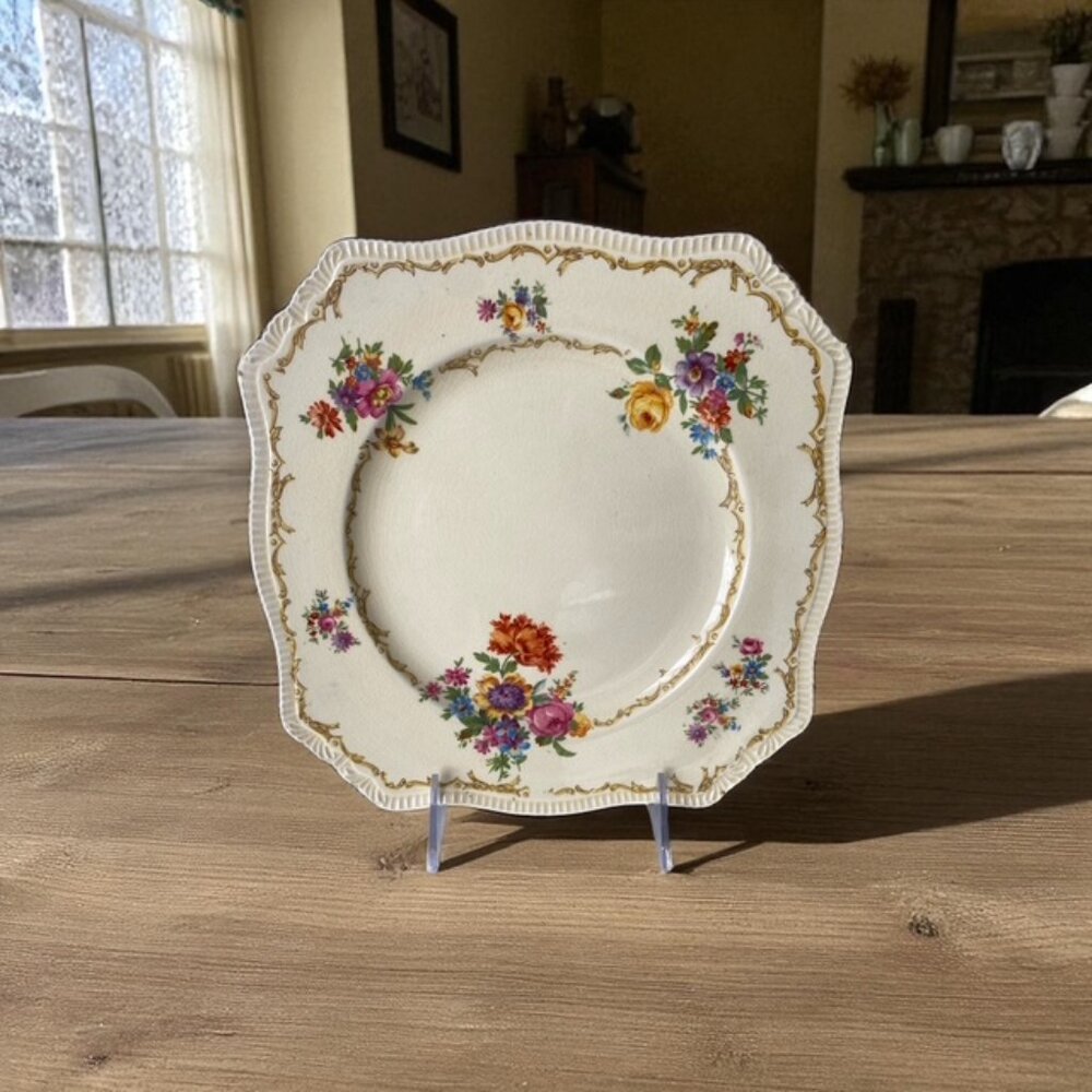 Vintage Royal Winton Grimwades Fine Bone China Dinner Plate made in England